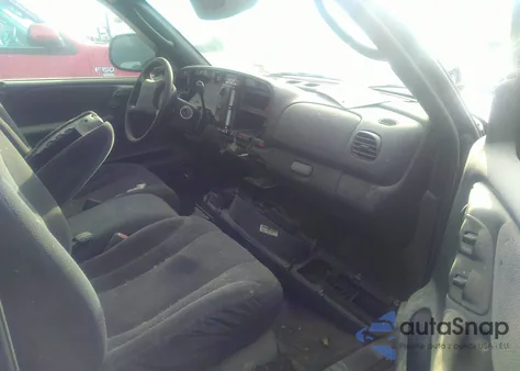 2000 Dodge Dakota Slt/Sport z USA, uszkodzony, nr VIN 1B7GL22X5YS716968